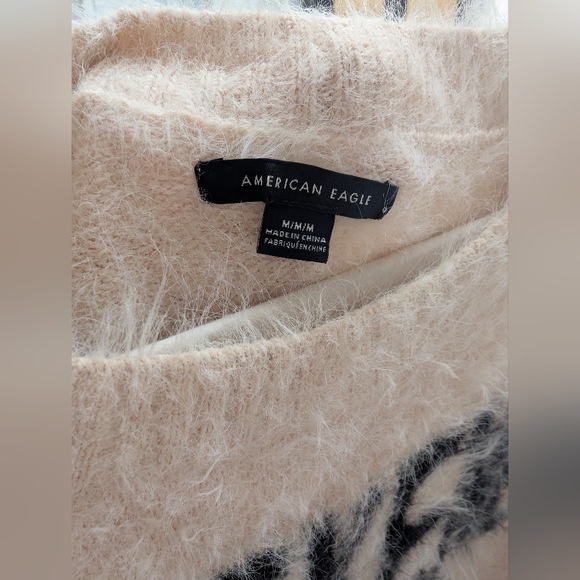 AE "weekend" Graphic Eyelash Sweater - Picture 3 of 4